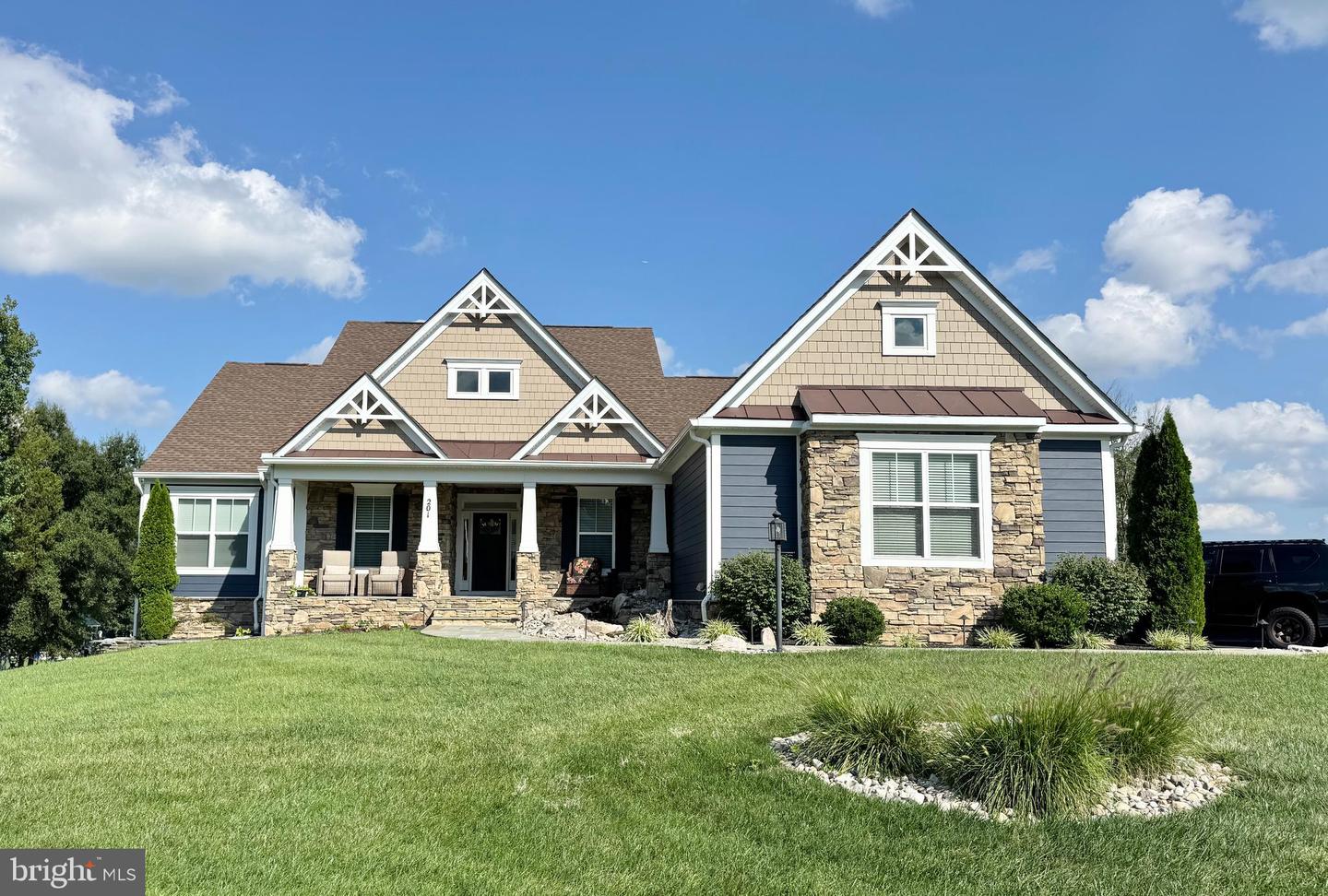 201 Saratoga Woods Lane
