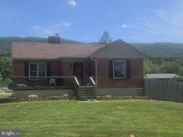 221 Fincastle Lane, Bluefield