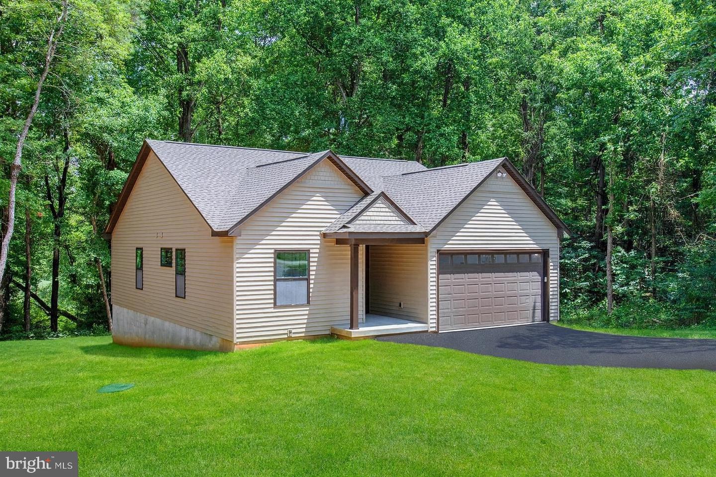 53 Artisan Drive, Montross