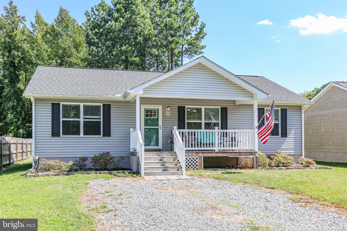 100 Park Avenue, Colonial Beach
