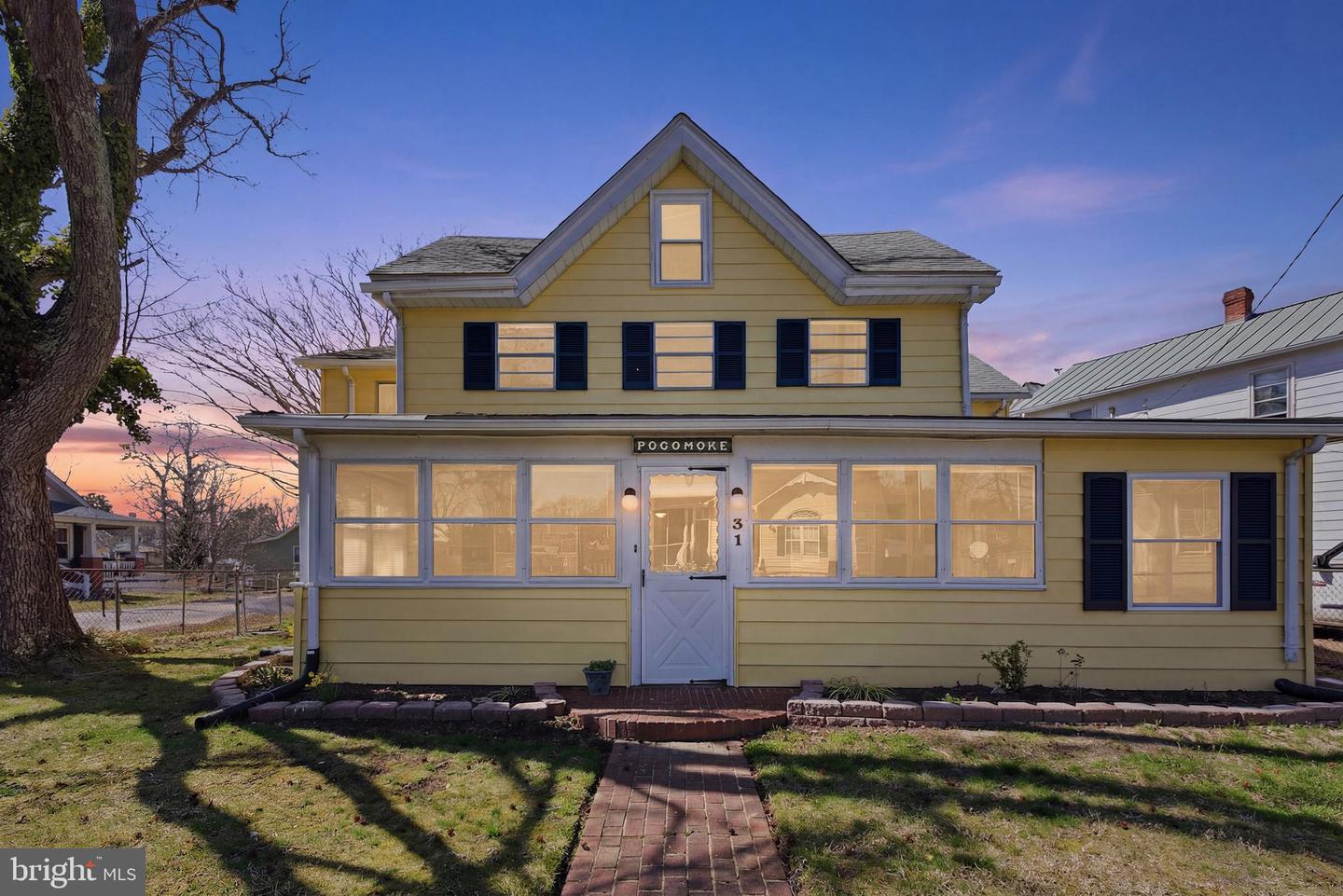 31 Bancroft Avenue
