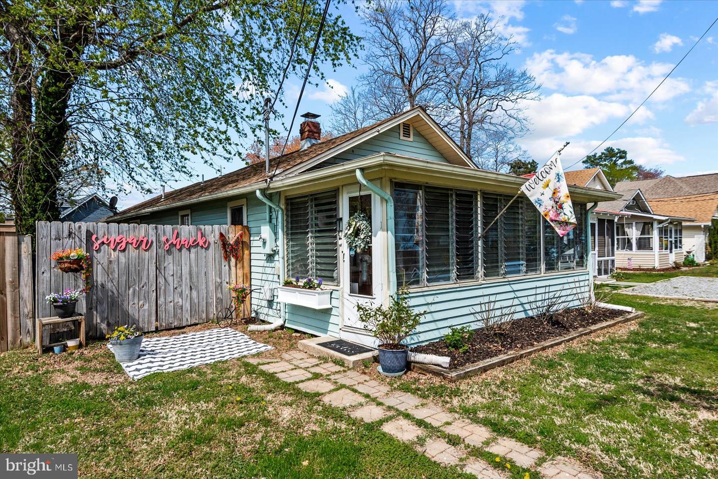 1109 Bancroft Avenue