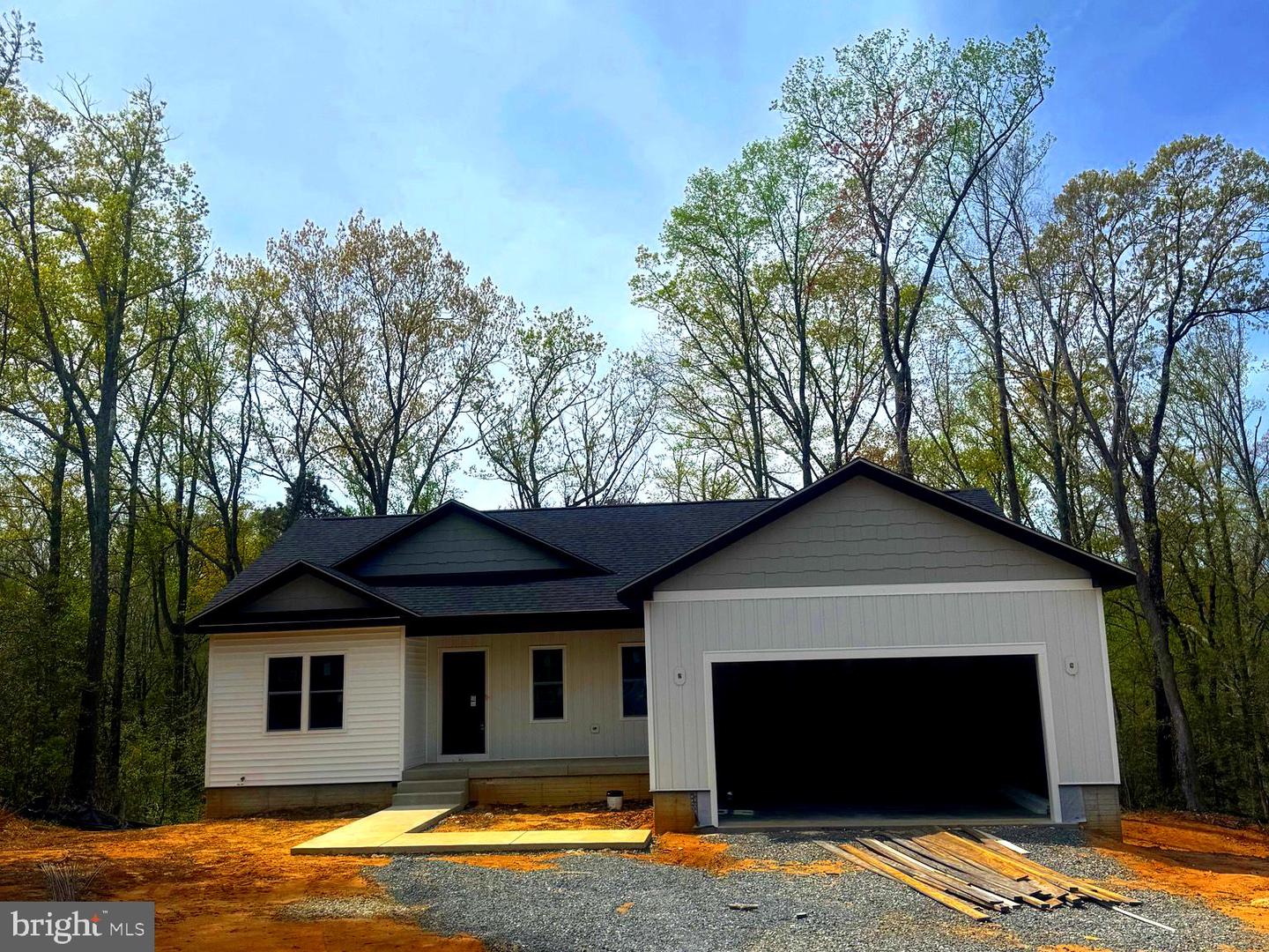 205 Federalist Way, Montross