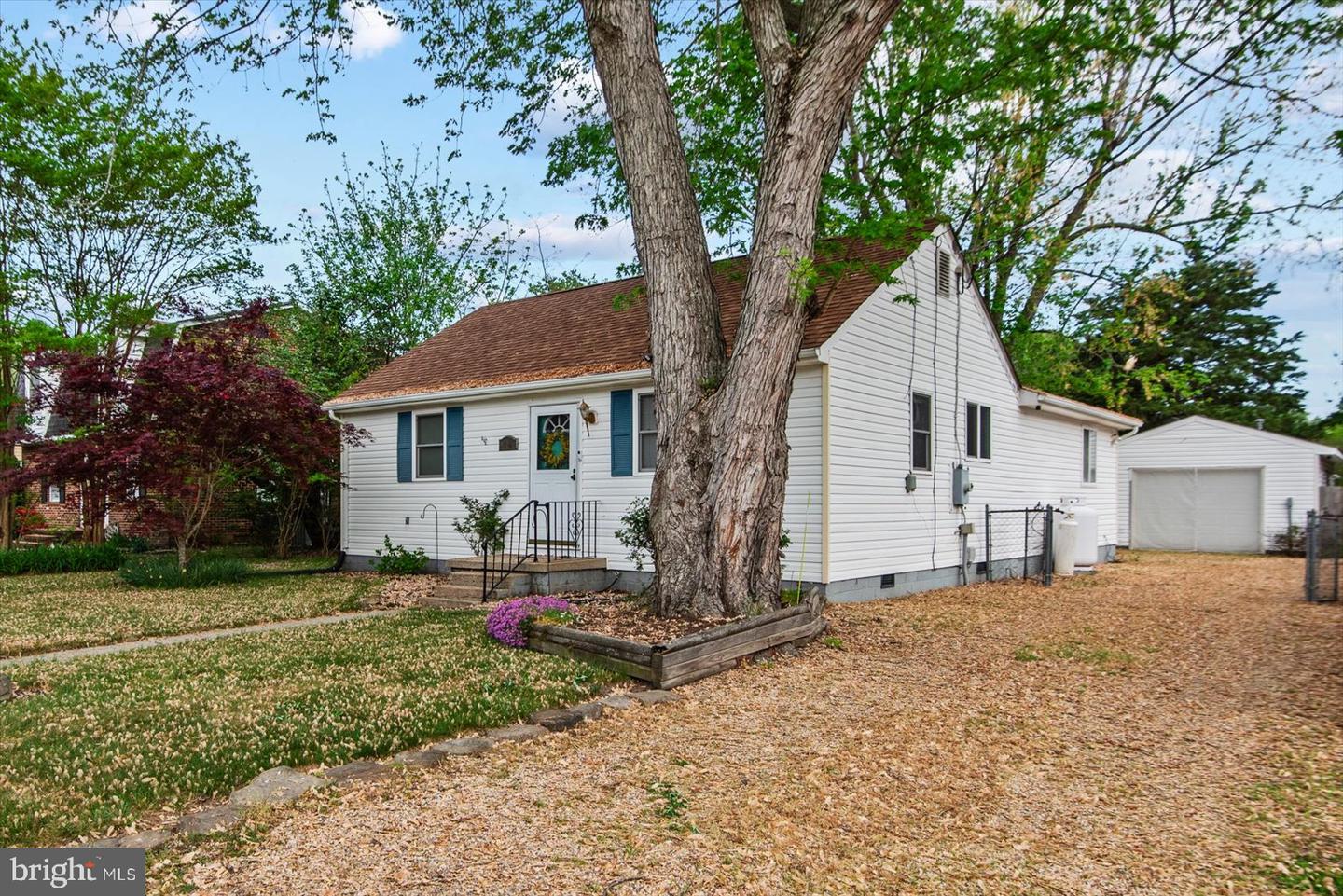 306 Locust Avenue, Colonial Beach