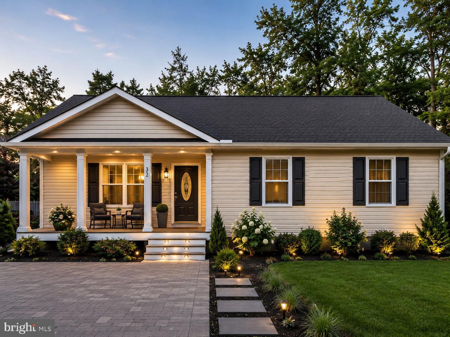 32 Placid Rd