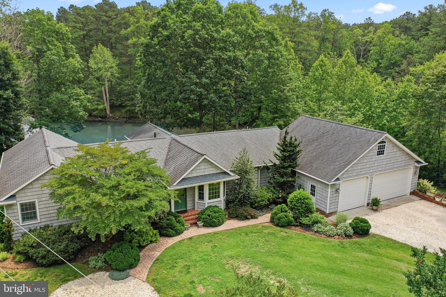 174 Arlington Farm