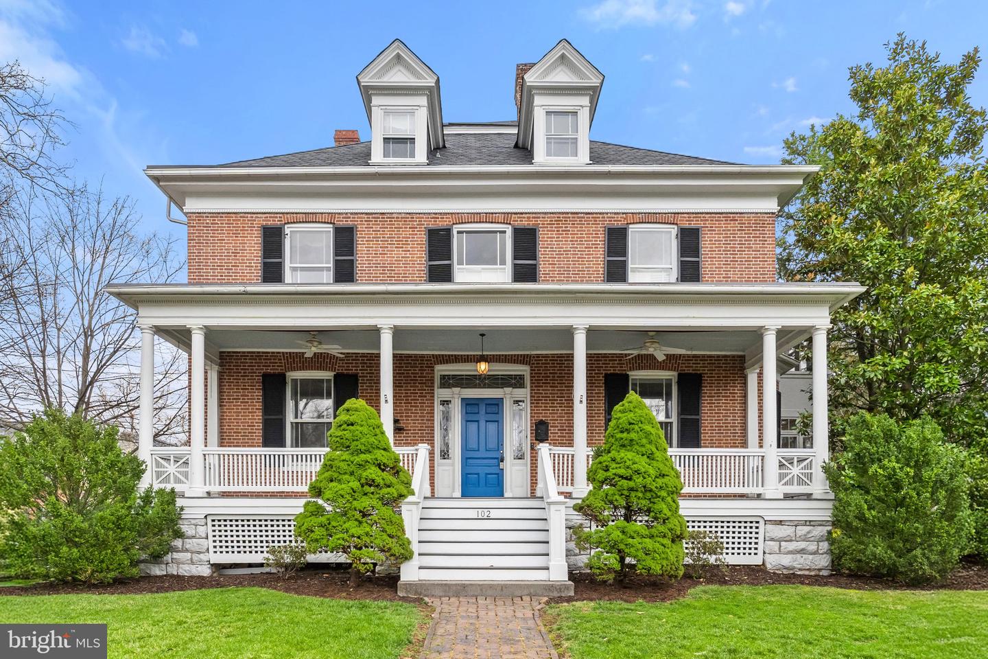 102 S Stewart Street, Winchester
