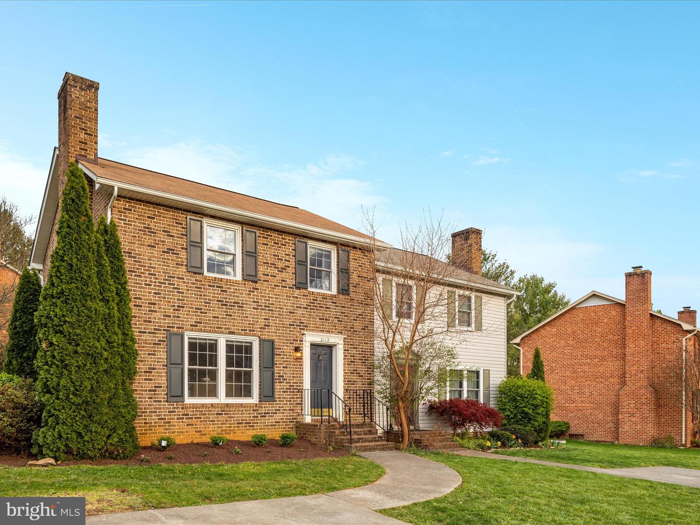2112 Harvest Drive, Winchester