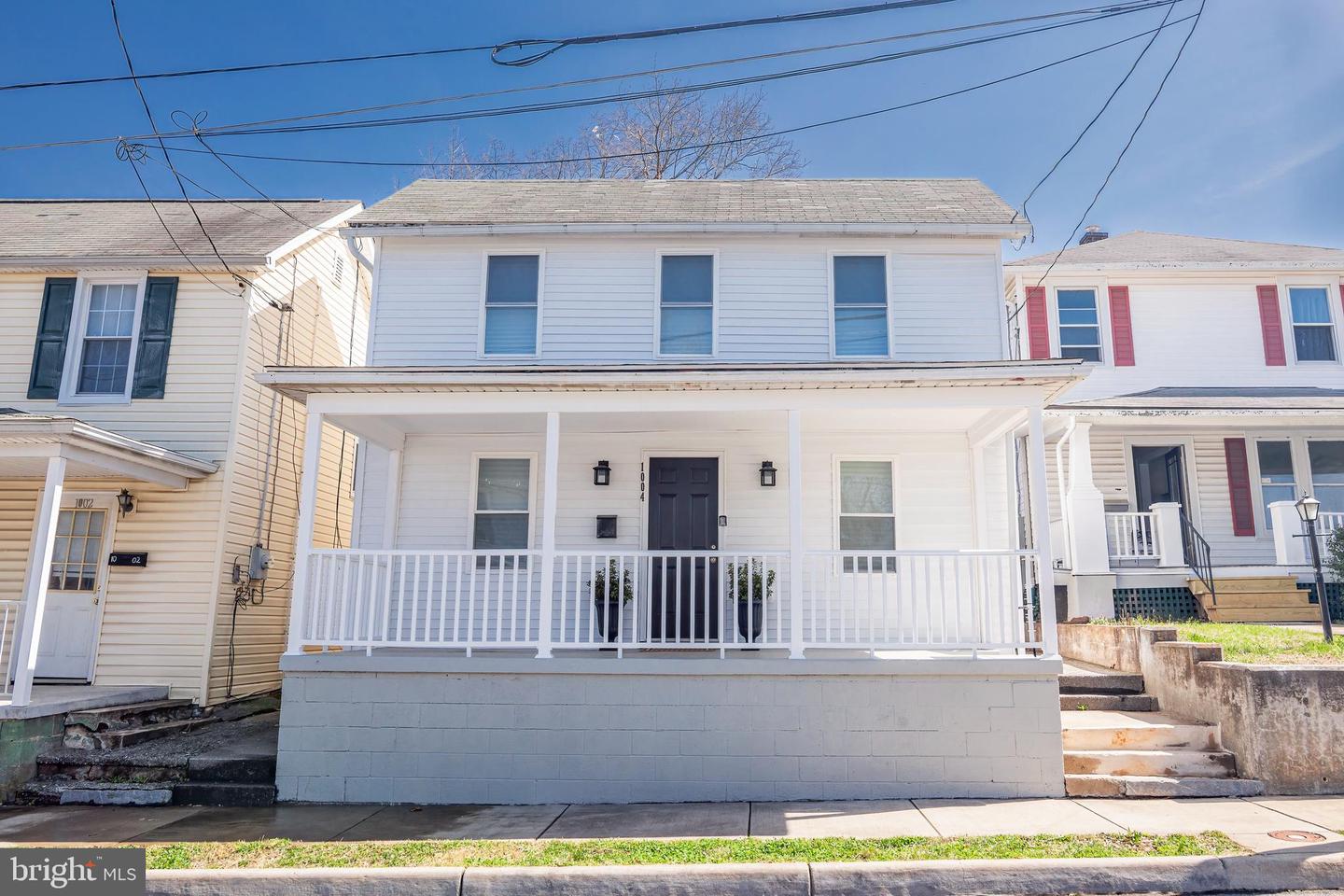 1004 S Cameron Street, Winchester