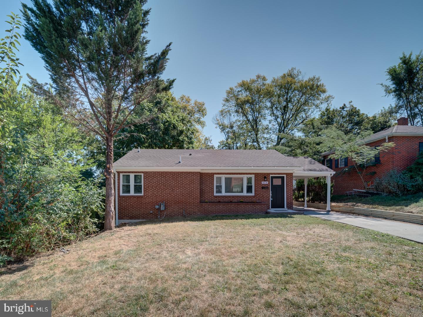 414 Elm Street, Winchester
