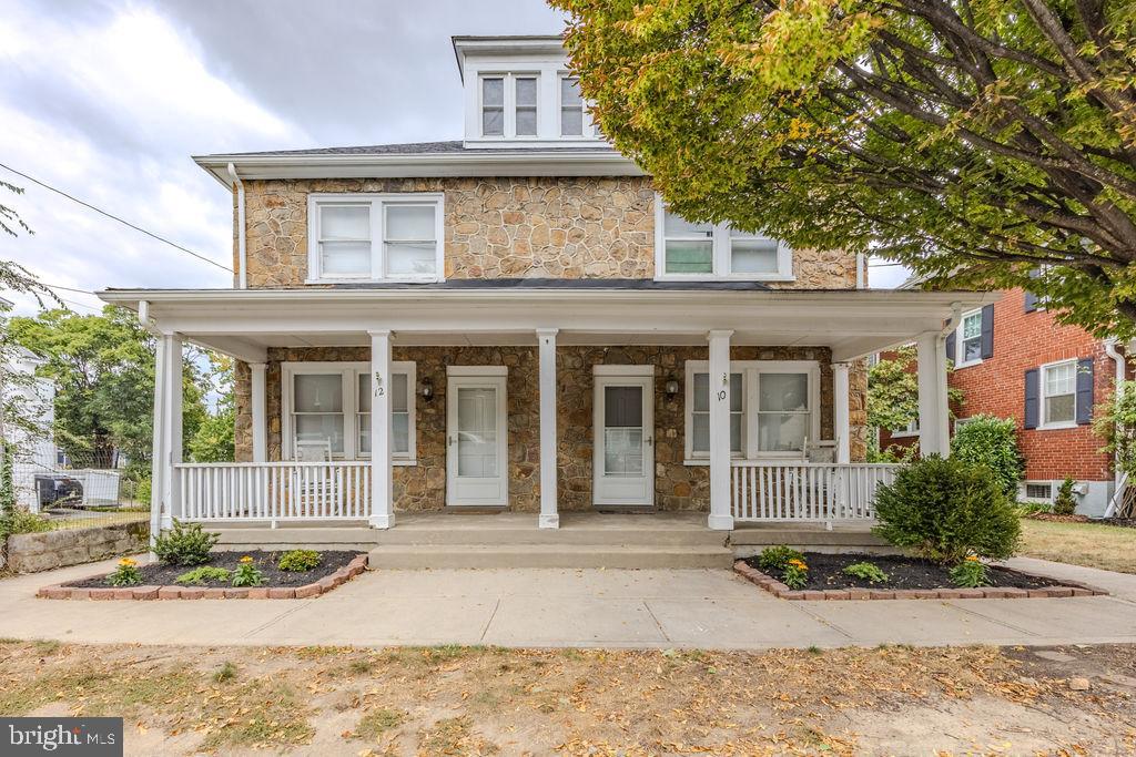 10-12 W Cecil Street, Winchester