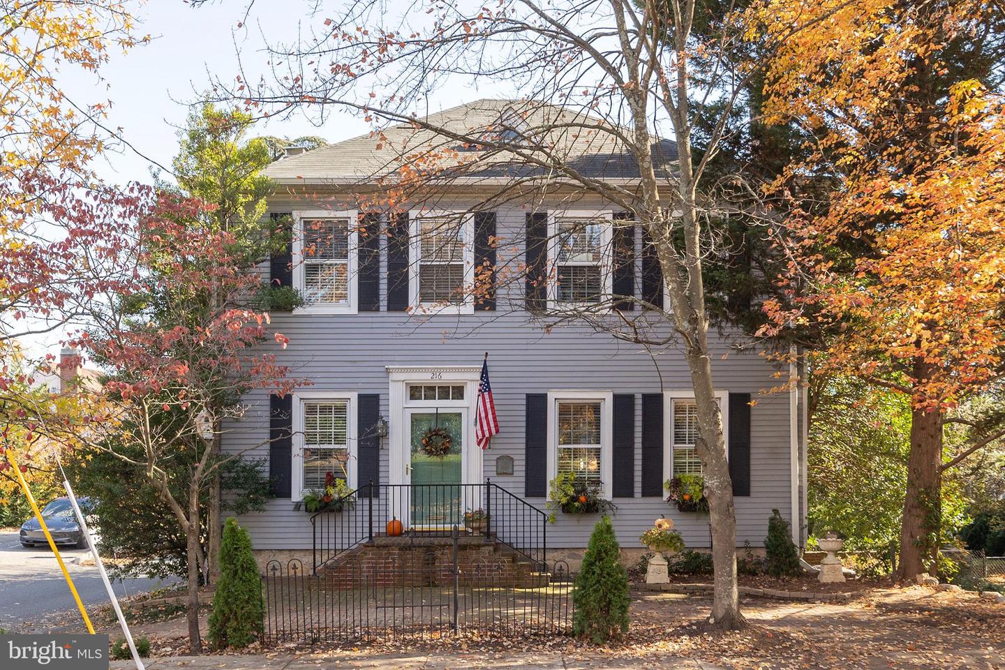 216 Fairmont Avenue, Winchester