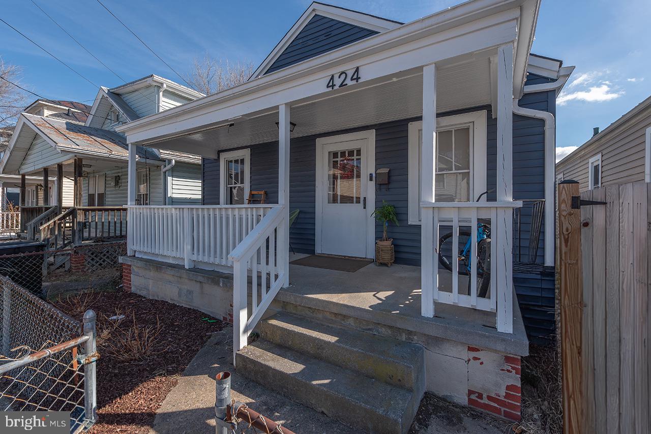 424 Highland Avenue, Winchester