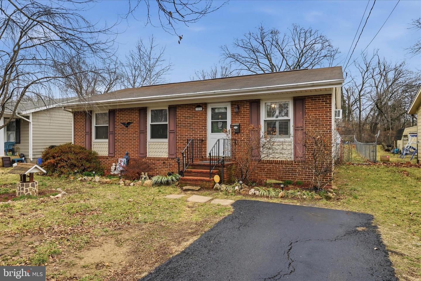 320 Opequon Avenue, Winchester