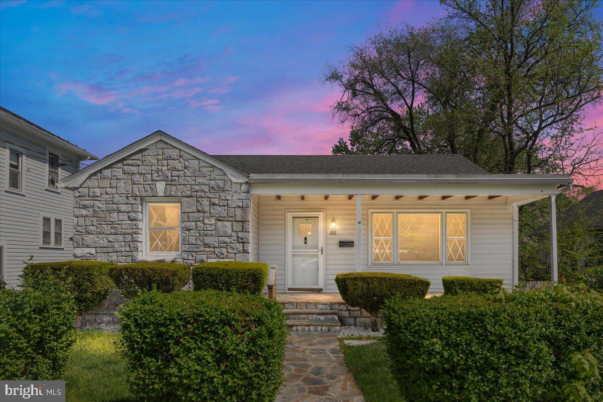 212 Shawnee Avenue, Winchester
