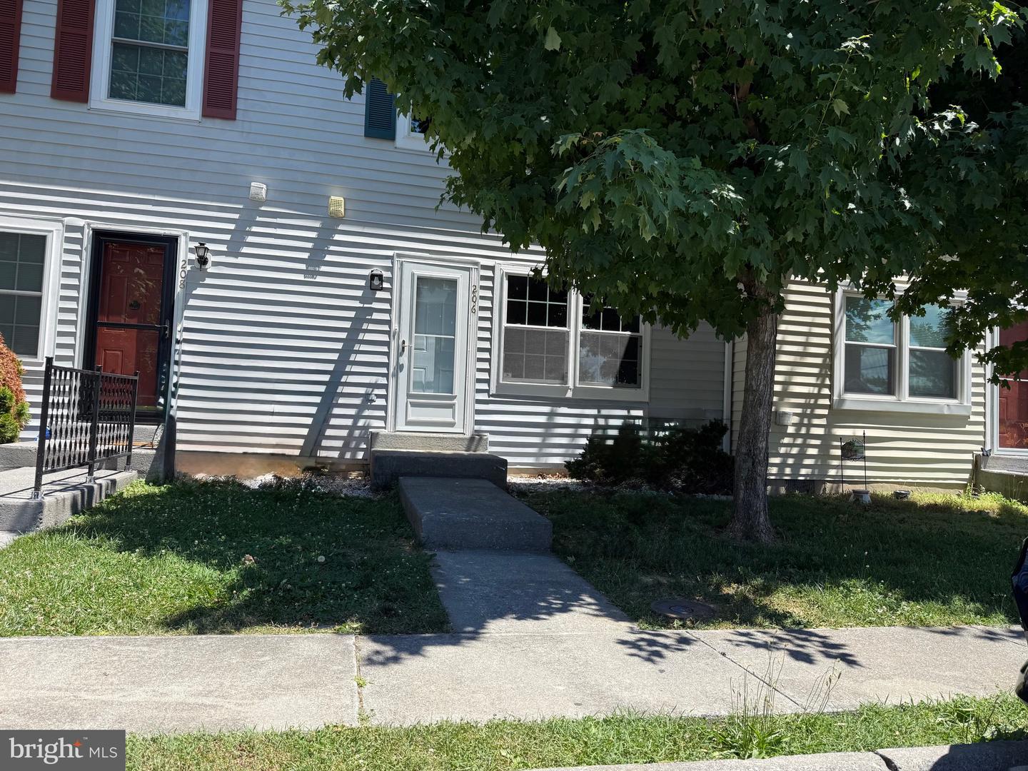 206 Kimberly Way