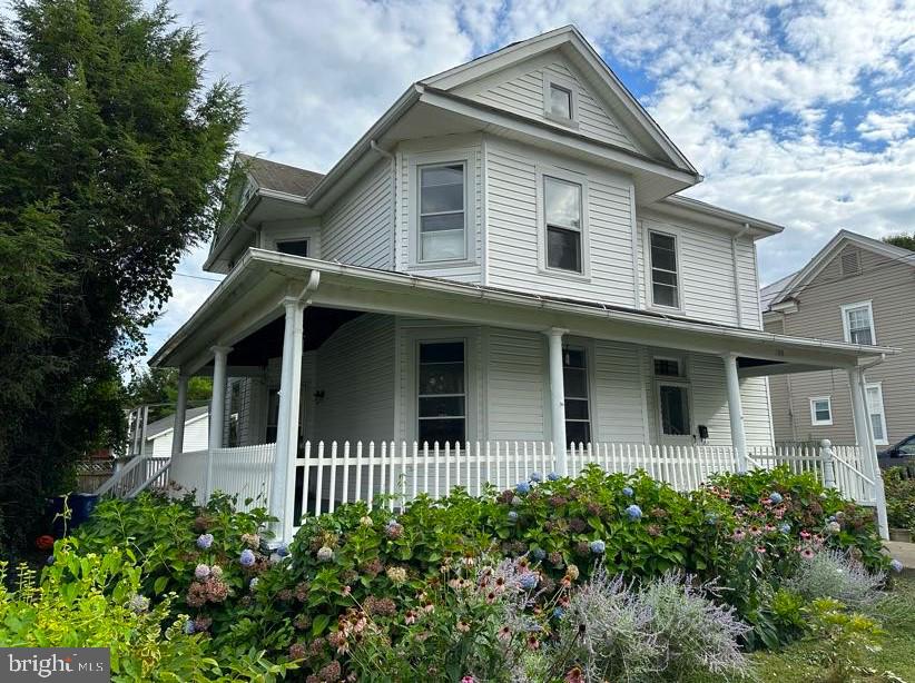 108 Luray Avenue, Front Royal