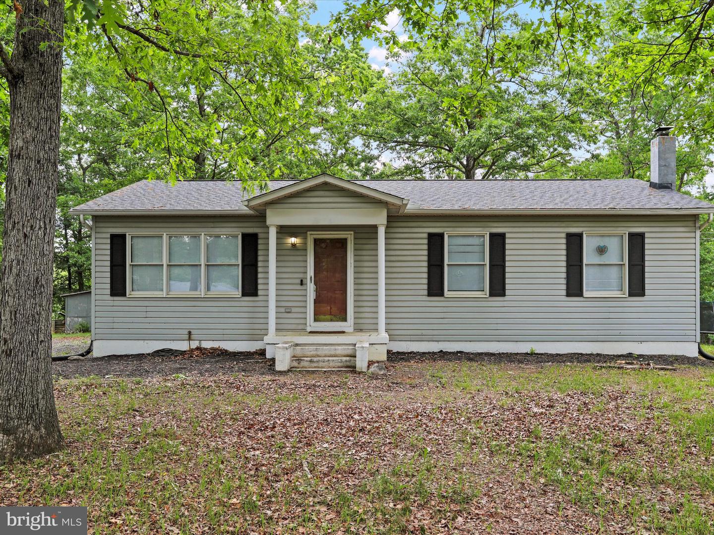 80 Hickory Road, Front Royal