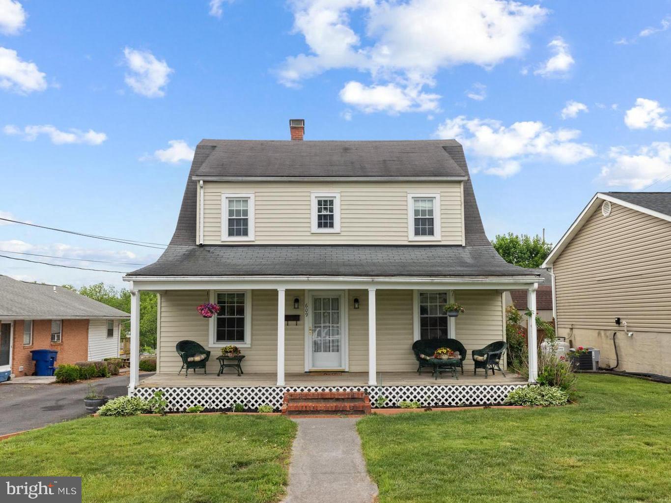 609 Washington Avenue, Front Royal