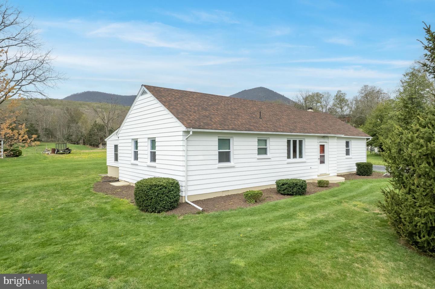 6233 Strasburg Road, Strasburg