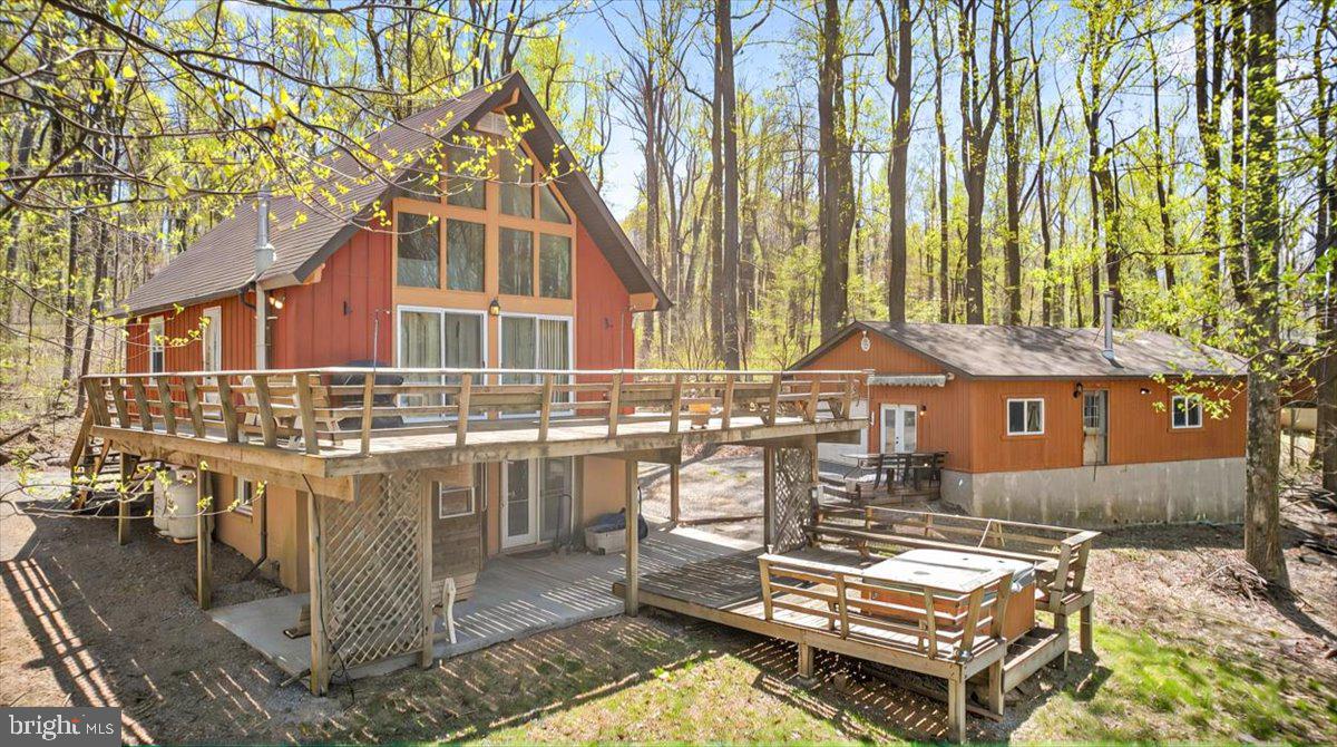253 Tomahawk Way, Linden