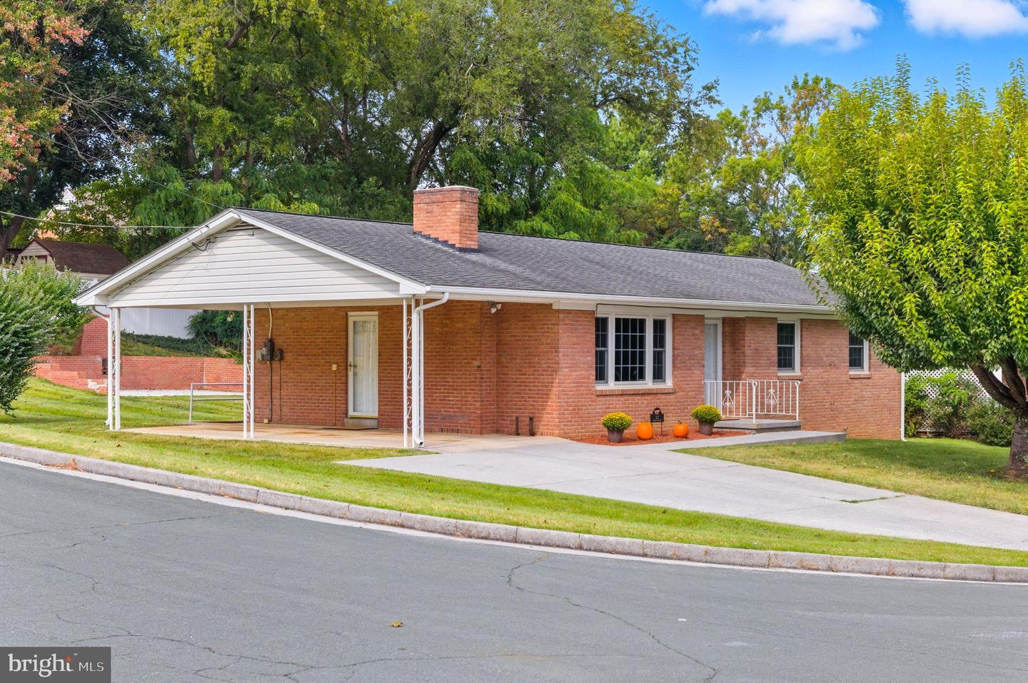 12 Morain Street, Front Royal