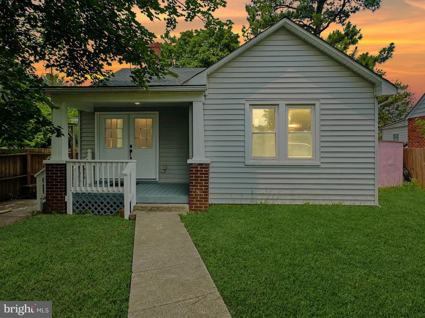310 Frazer Place, Front Royal