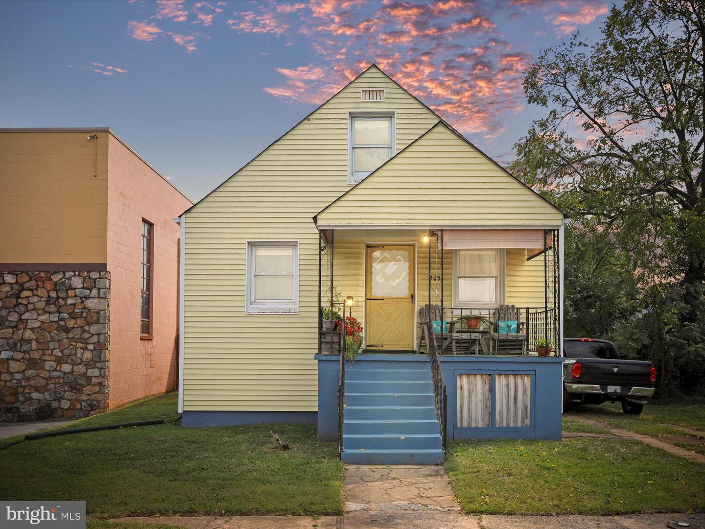 215 E 5th Street, Front Royal