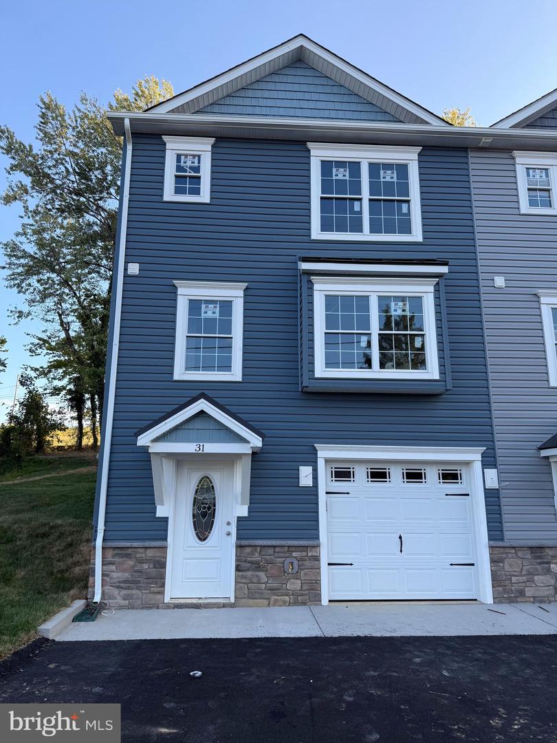 31 Duck Street W, Front Royal