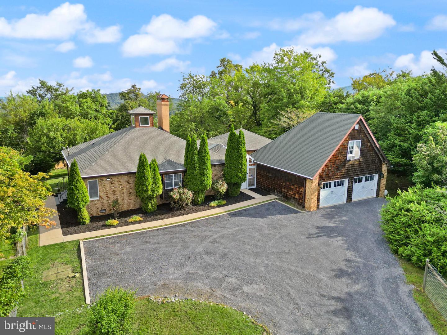 393 High Knob Road, Front Royal
