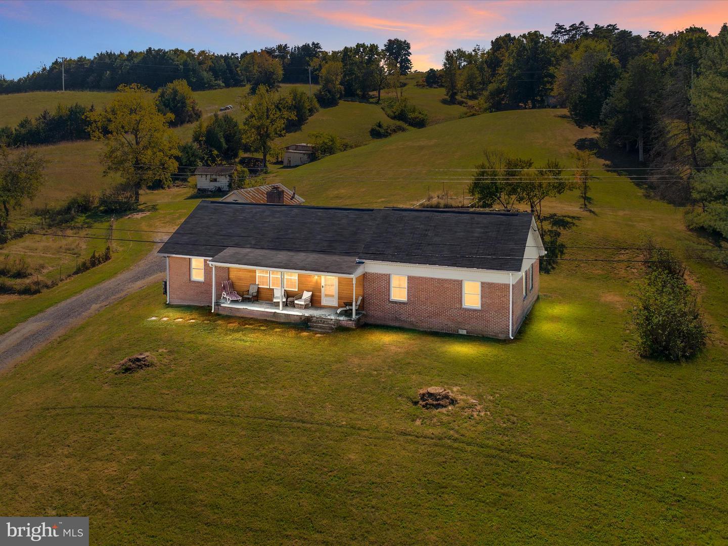 4245 Strasburg Road, Strasburg