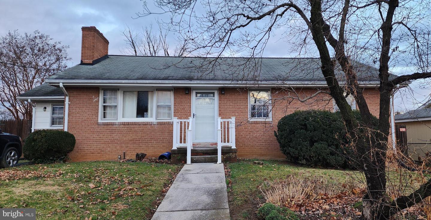 1216 Commonwealth Avenue, Front Royal