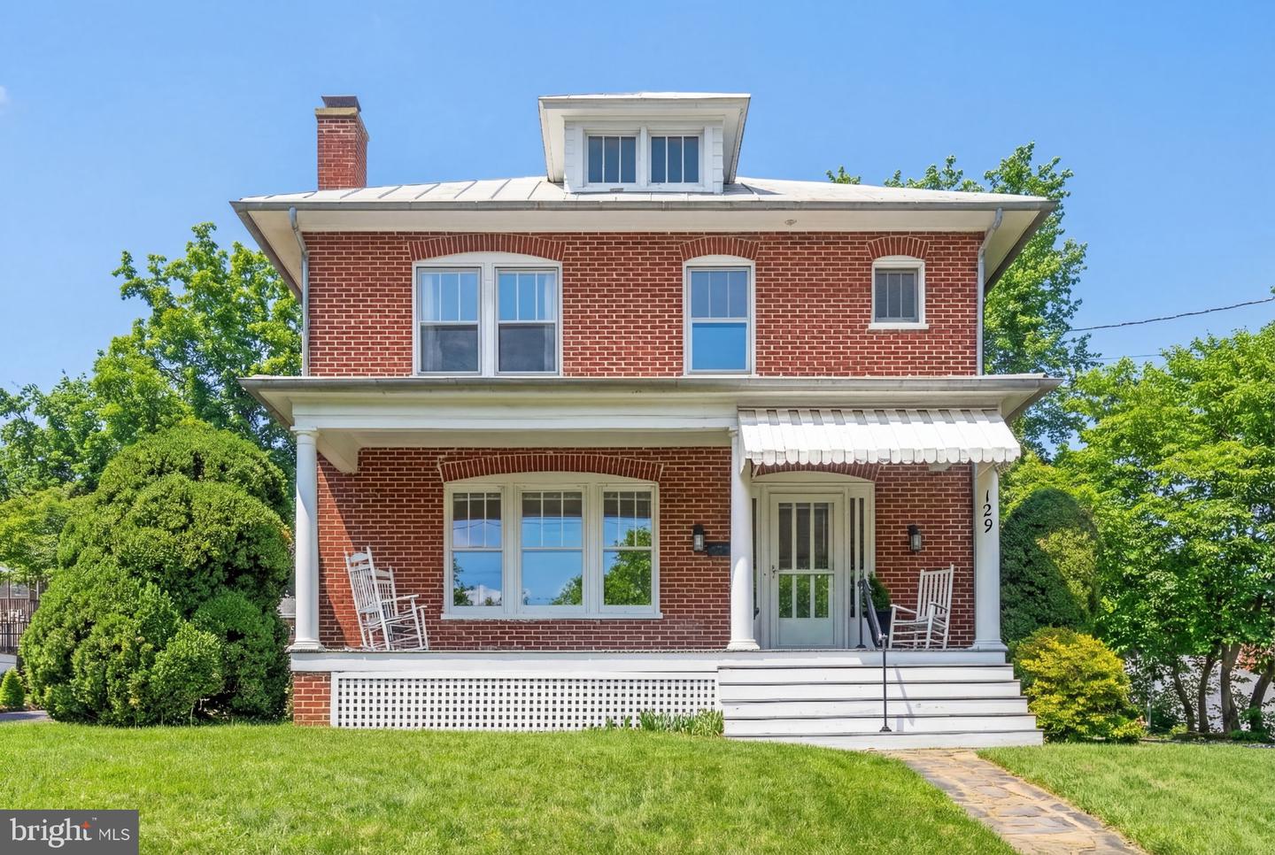 129 Luray Avenue, Front Royal