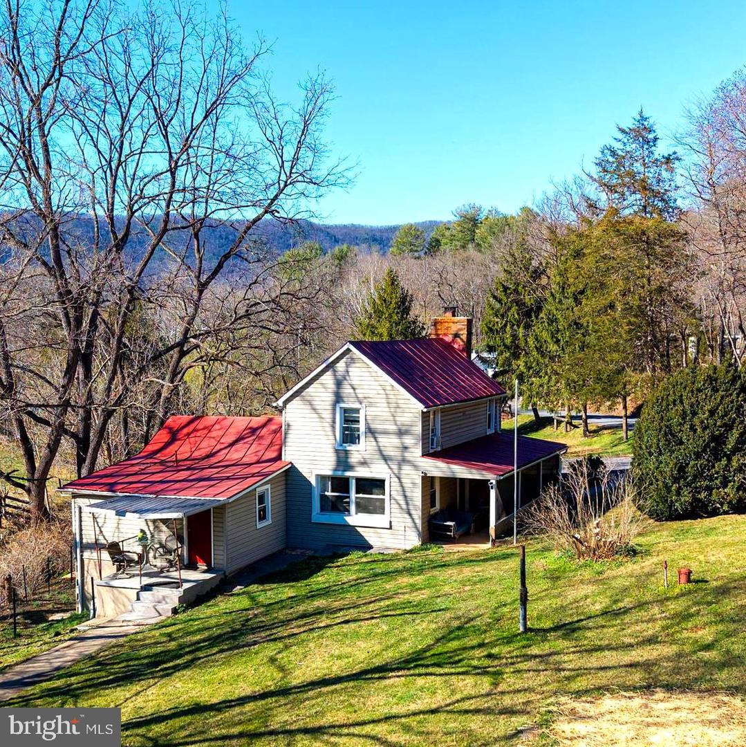 903 Rocky Hollow Road, Bentonville