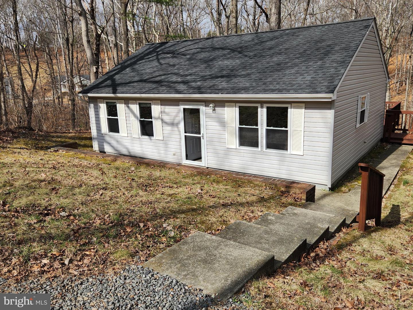 156 Dry Run Court, Front Royal
