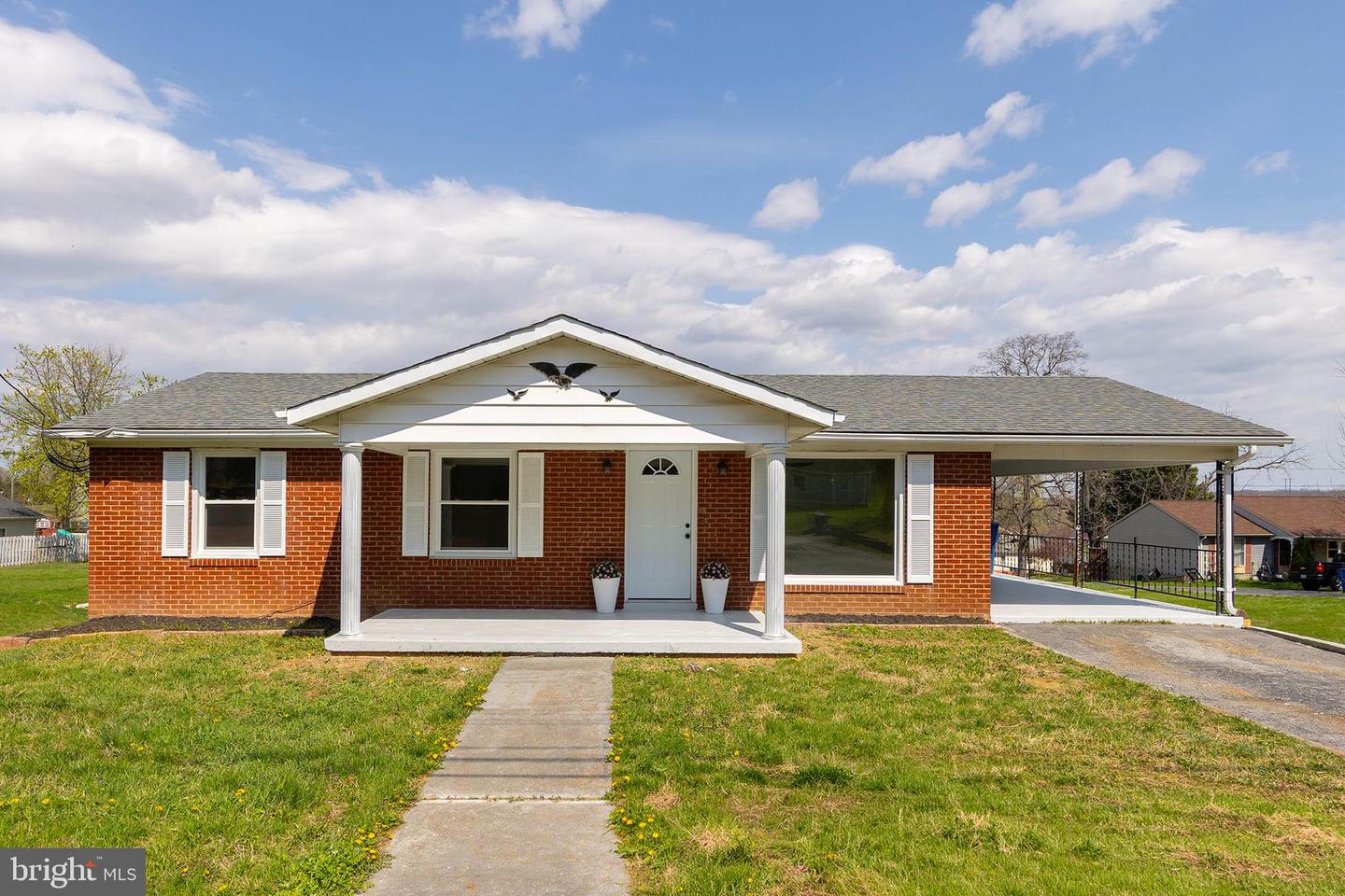 101 W 17th Street, Front Royal