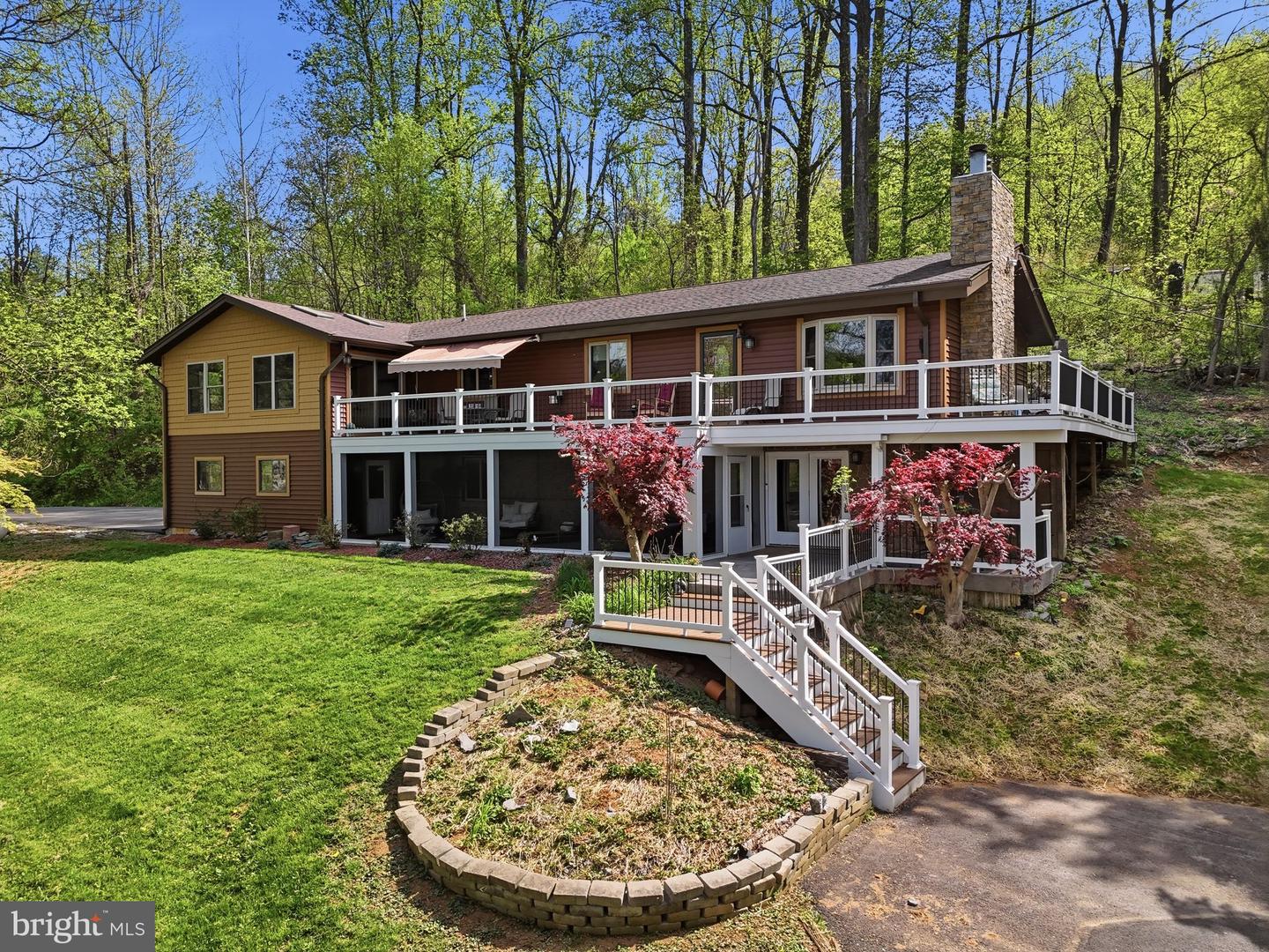 648 Creek Road