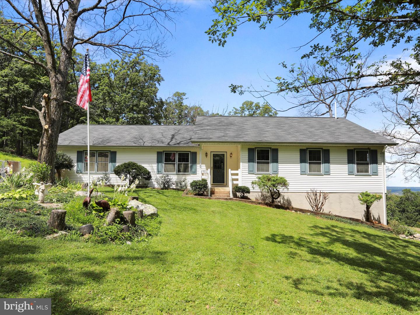752 Enchanted Place, Front Royal