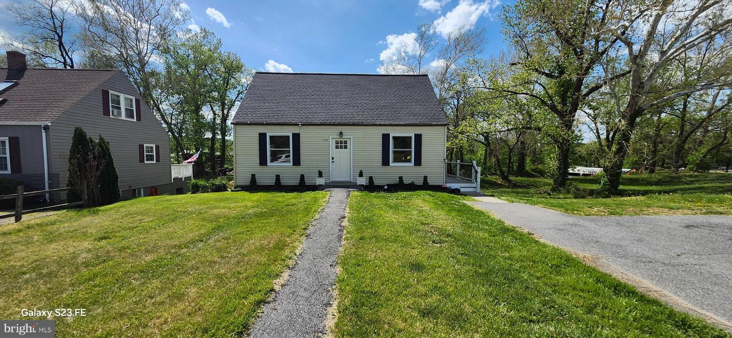 714 Crosby Road, Front Royal