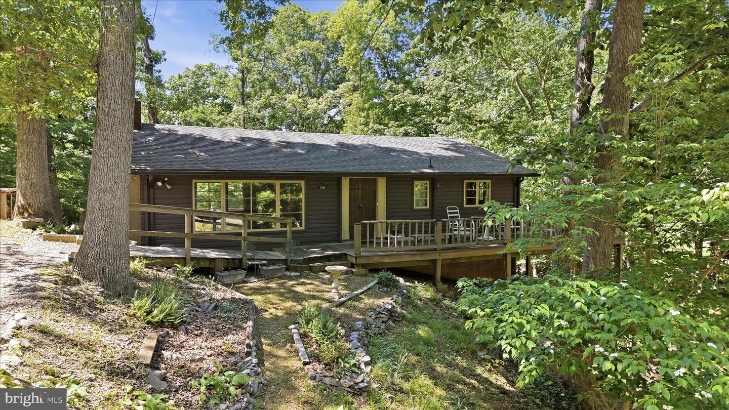 198 Spruce Road, Front Royal