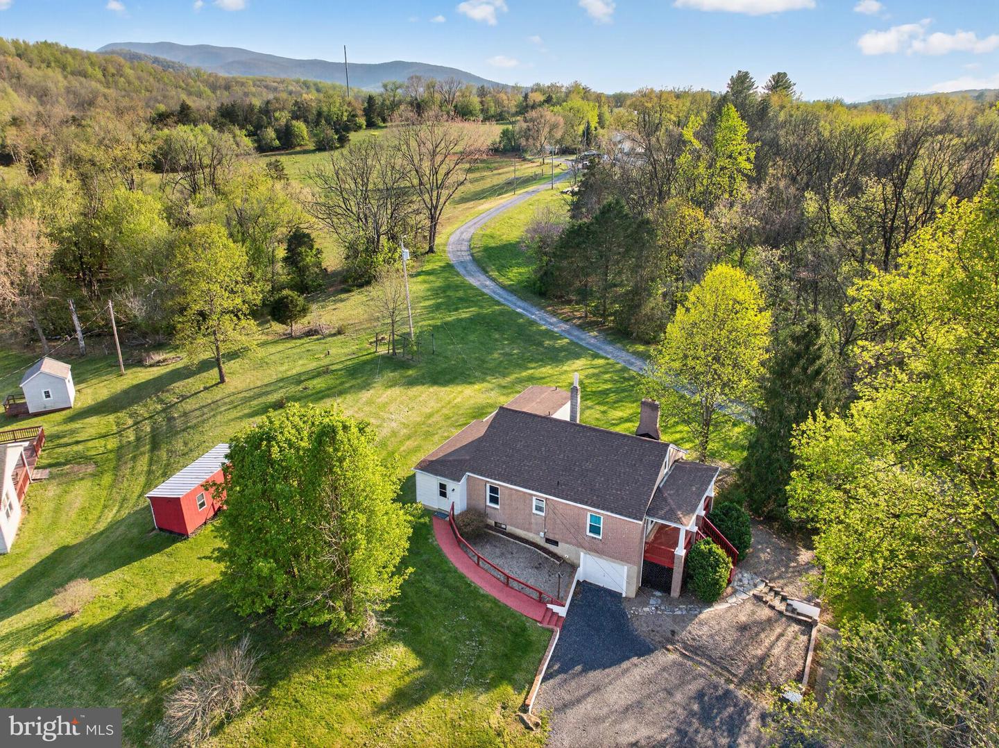 6156 Stonewall Jackson Highway