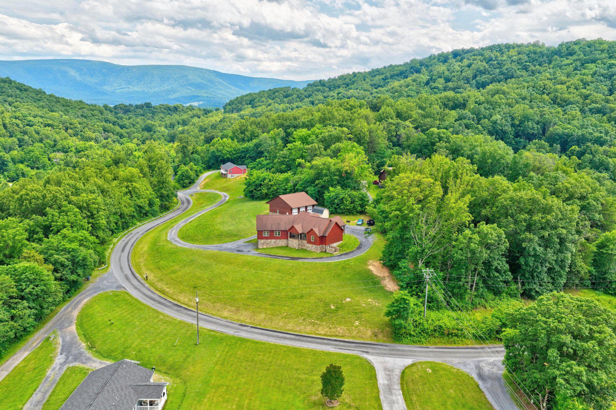 1996 Buck Mountain Road