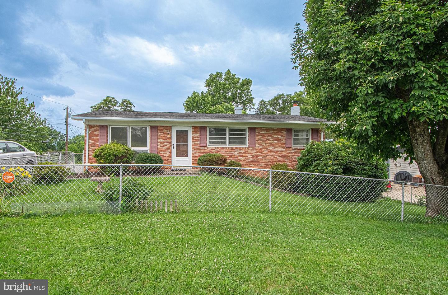 800 W 15th Street