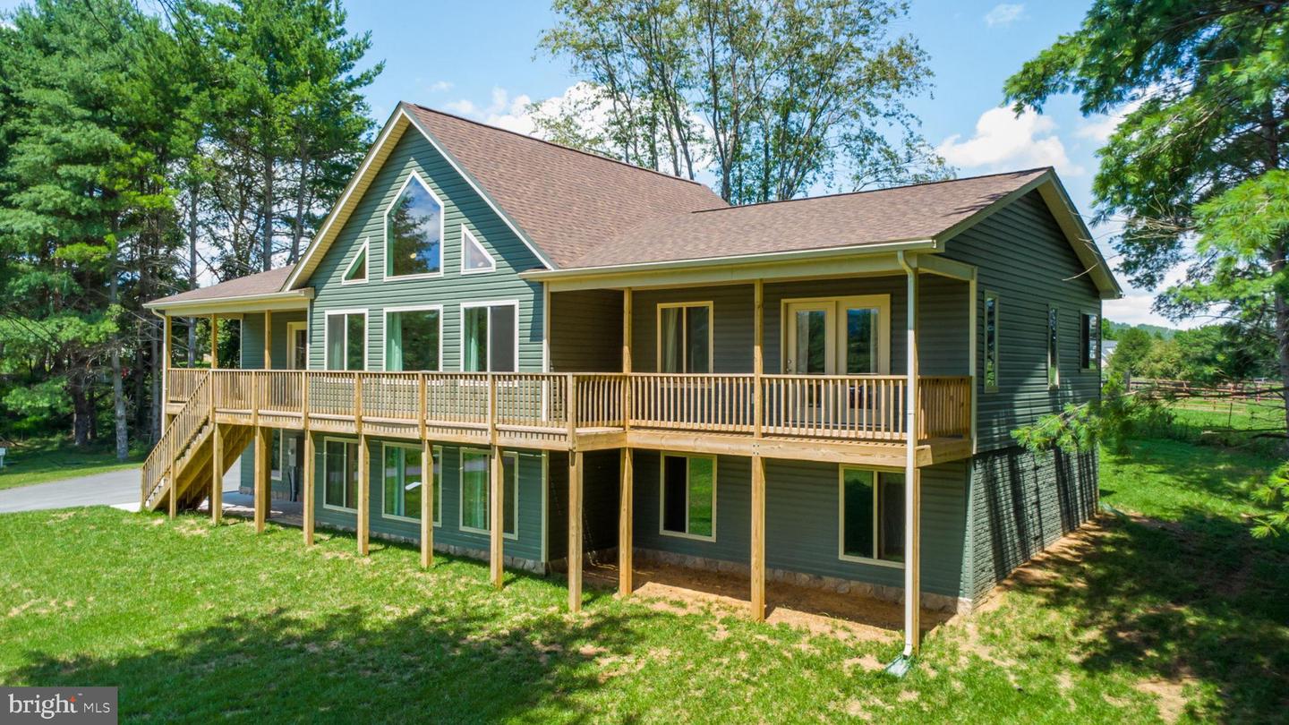 118 Evergreen Court