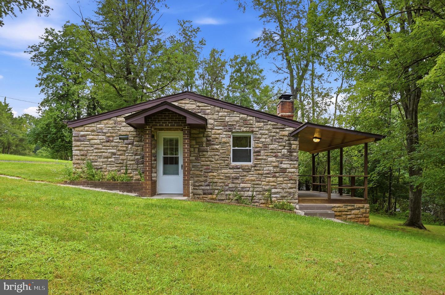 600 Mountain View Drive