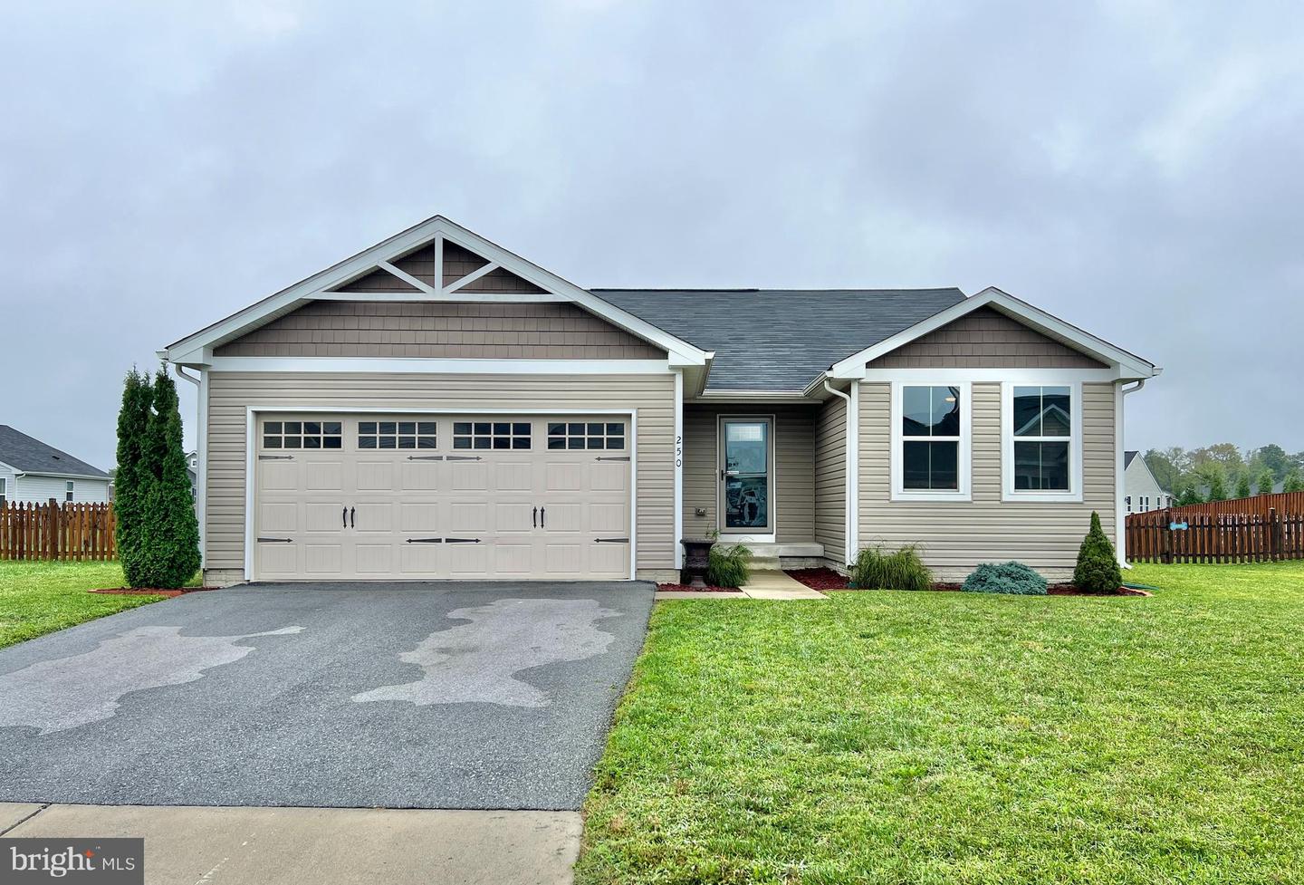 250 Aldershot Drive, Martinsburg