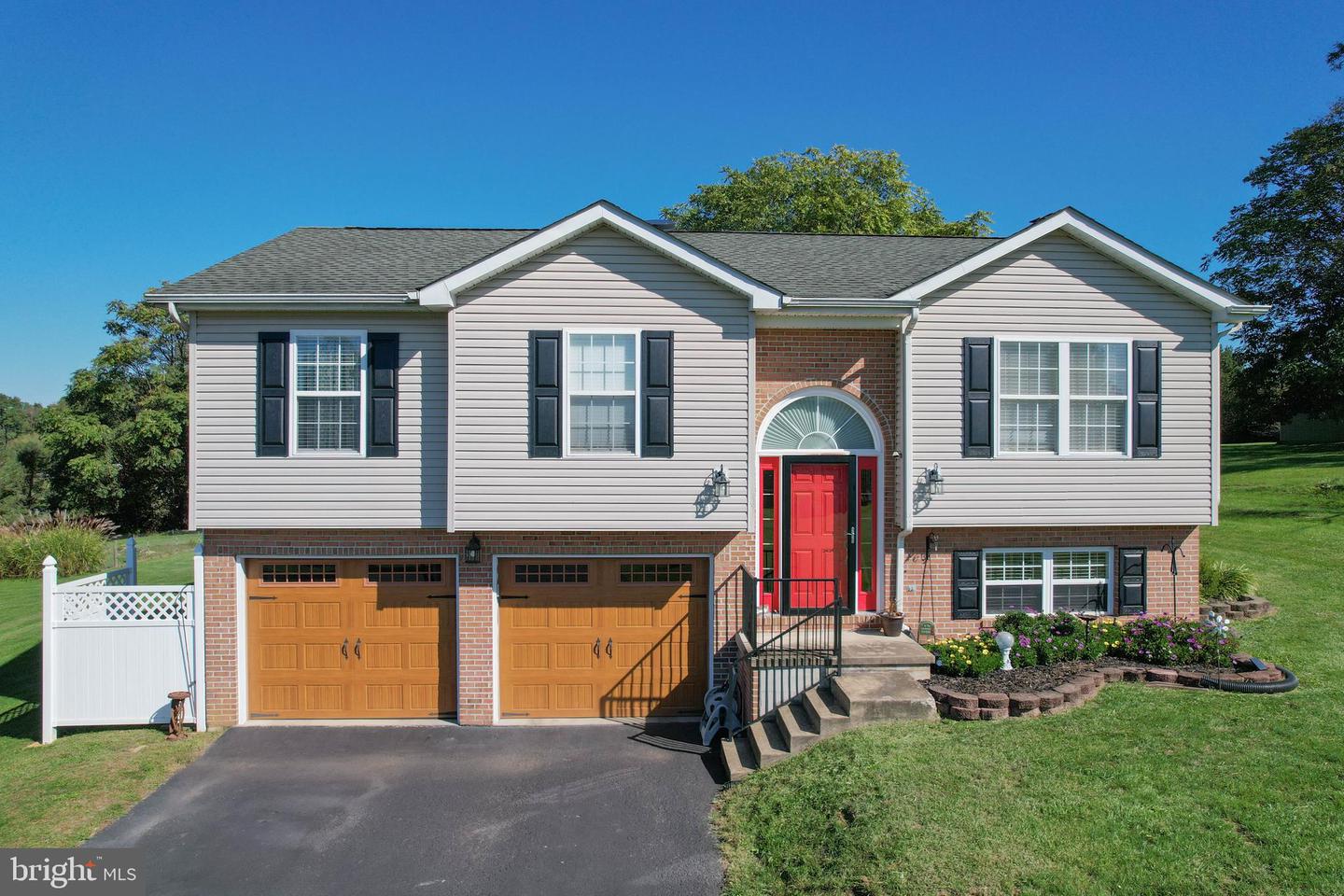 83 Christina Lane, Martinsburg