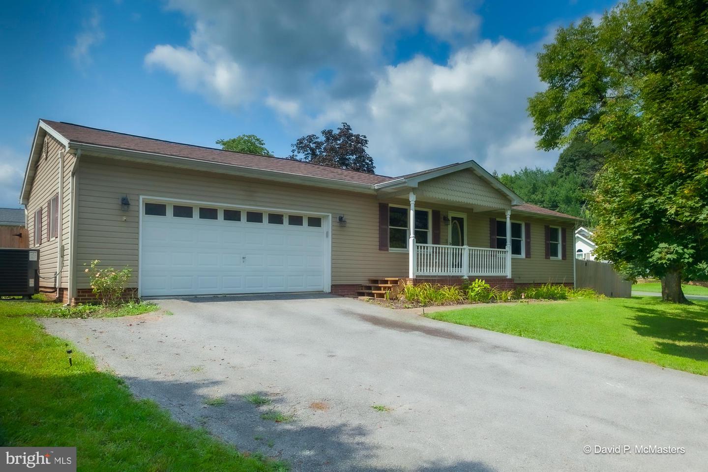 589 Evans Run Road, Martinsburg