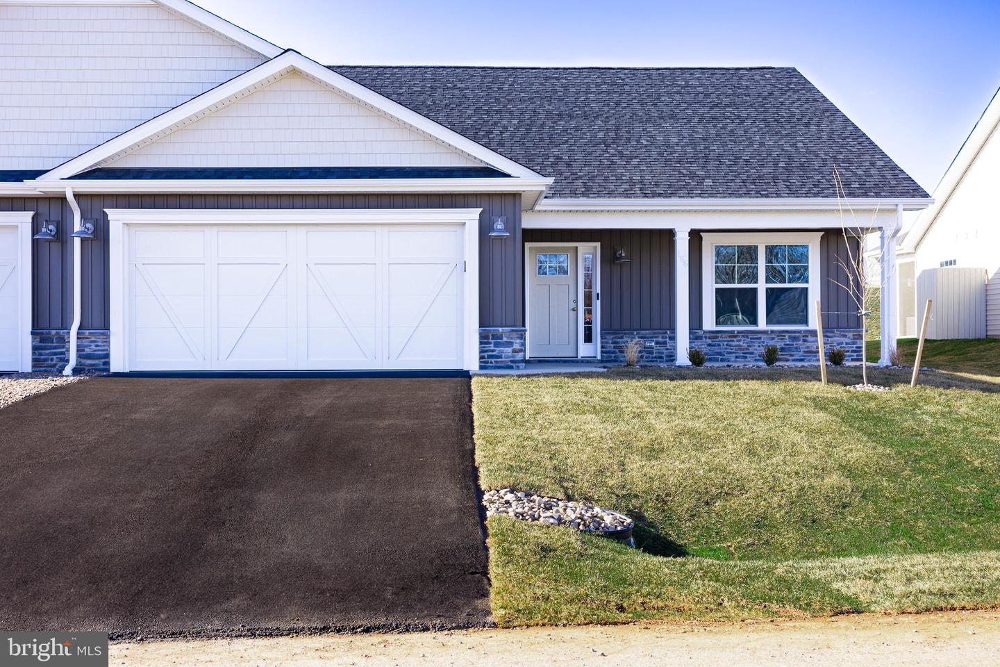186 Dripping Spring Drive, Hedgesville