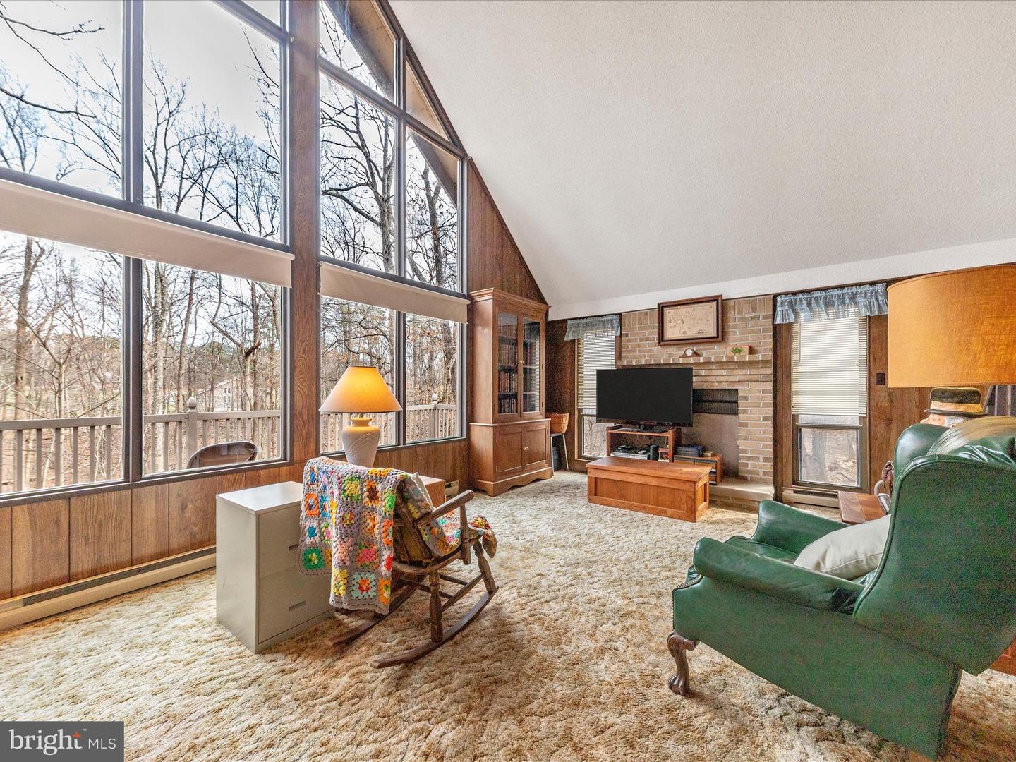 234 Pileated Woodpecker Lane, Hedgesville